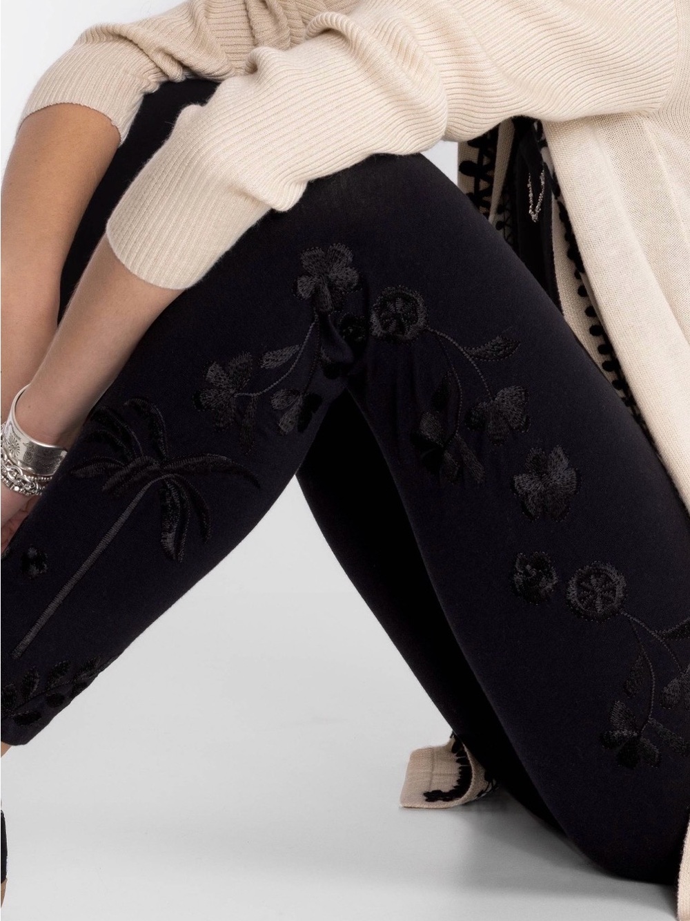 NWT Johnny Was Tonal Leggings - Black Embroidered Leggings - Picture 2 of 9